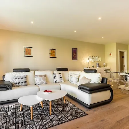 Silverwood - By Lovelystay Lägenhet *